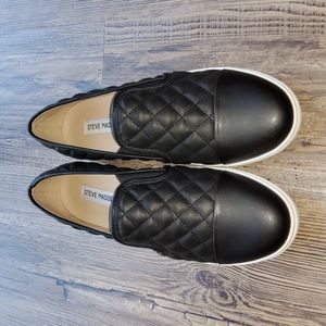 Steve Madden Quilted Slip on sneakers